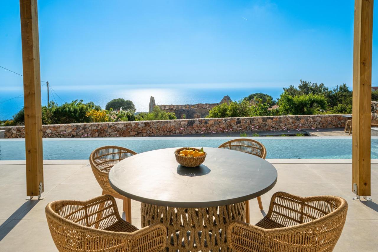 Summer Breeze Villa Tzamarelata Bagian luar foto