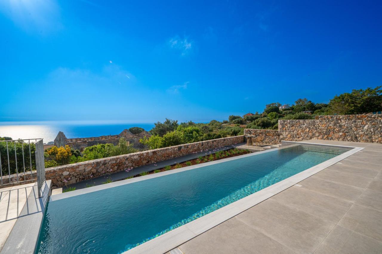 Summer Breeze Villa Tzamarelata Bagian luar foto