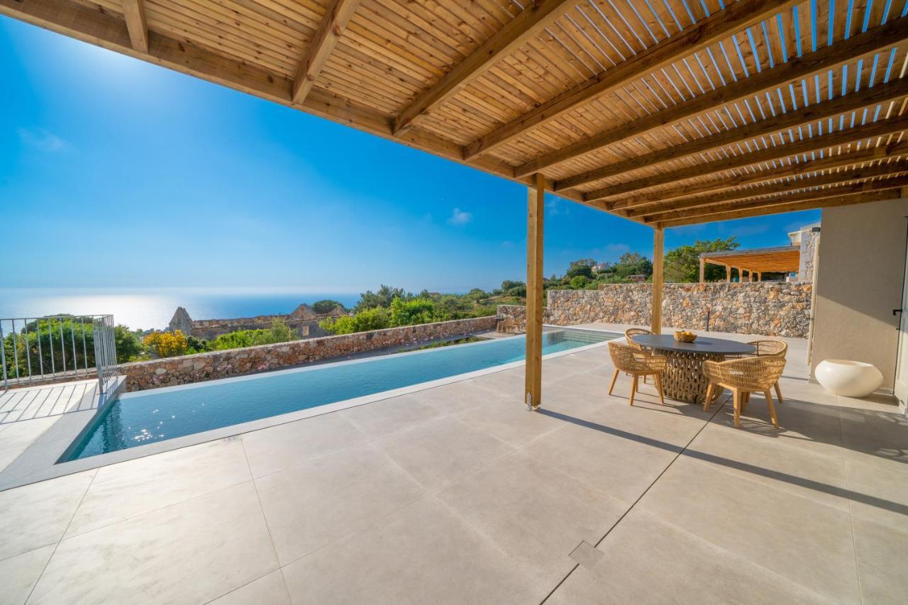 Summer Breeze Villa Tzamarelata Bagian luar foto